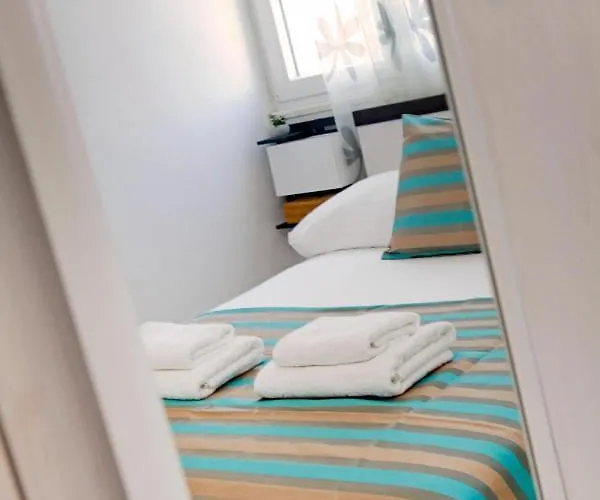 アパート Modern 2-bed Apt, Late Check In Available