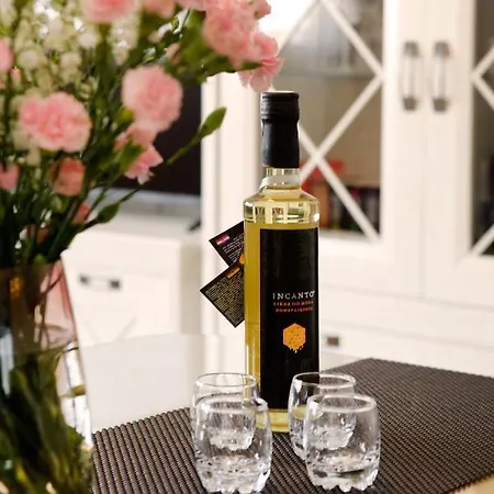 Modern 2-bed Apt, Late Check In Available Appartement *